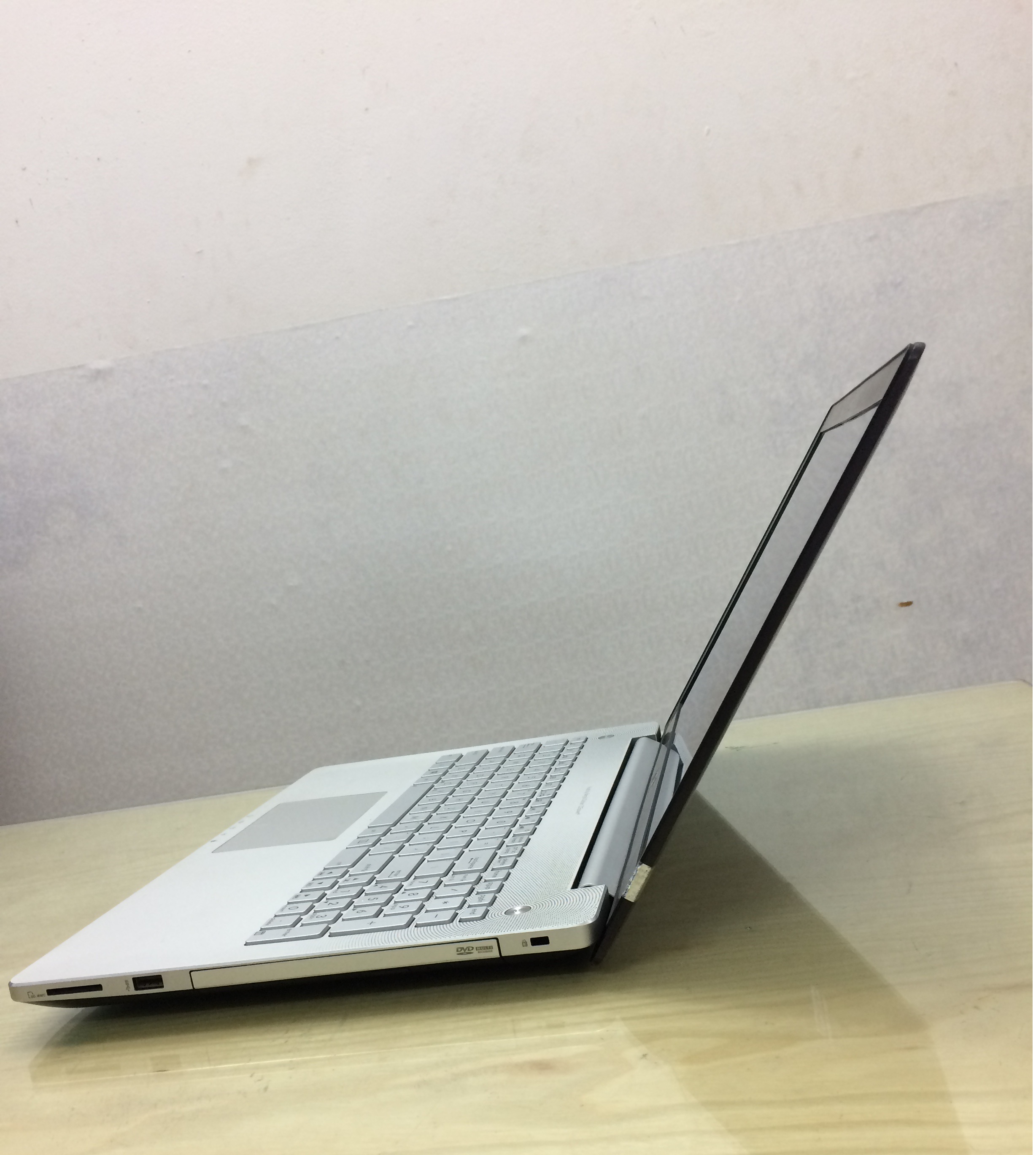 Laptop cũ Asus N550JV-CN253H (Core i7-4700HQ,Ram 8gb,ổ cứng 750gb,Card hình NVIDIA® GeForce GT750M 4GB DDR3,Màn 15.6 inch Full HD )